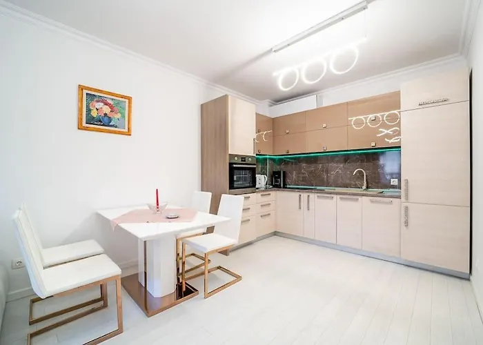 Grand Karavel Center Lux Apartment Warna